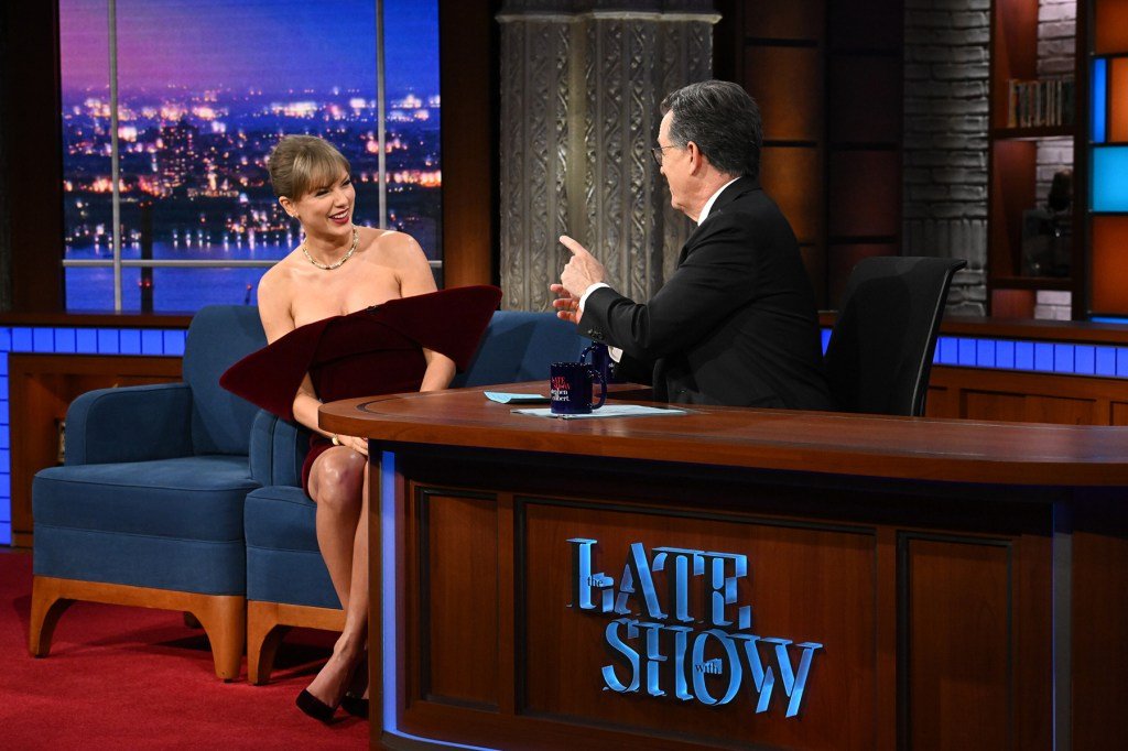 Taylor Swift pediu para nomear suas cinco músicas favoritas do TayTay em ‘Colbert’